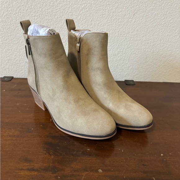 JABASIC NWT Women Ankle Boots Side Zipper Booties Low Heel Dress Boots size 8 - Picture 5 of 9